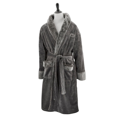 fur collar robe