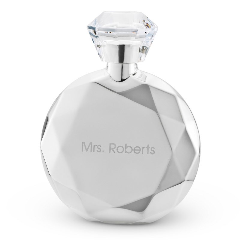 Image of 4.5 OZ Silver Diamond Cut Flask with Gem Lid